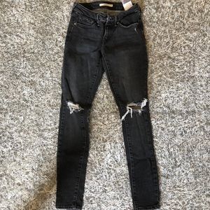 Levi Black Ripped Jeans